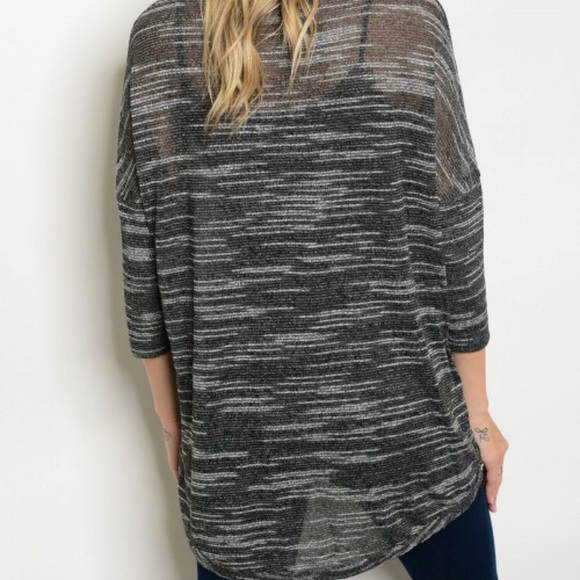 SALES ❗️Black White Scoop Neckline Knit Sweater - Picture 5 of 6